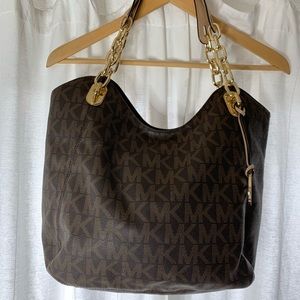 ***SOLD*** Michael Kors Lilly Signature Chain